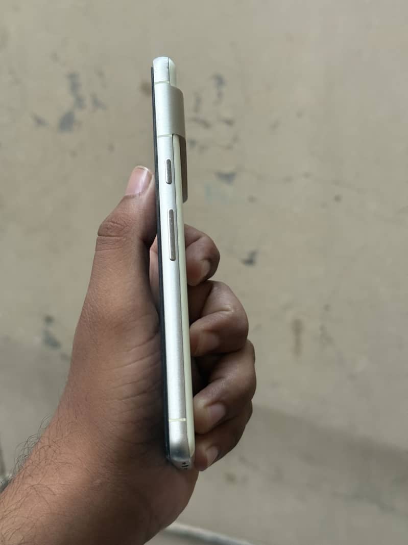 Google Pixel 7 2