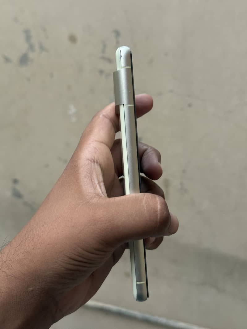 Google Pixel 7 3