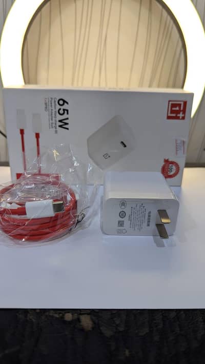 OnePlus 65w Warp Charge ( oppo Super Vooc 80w )