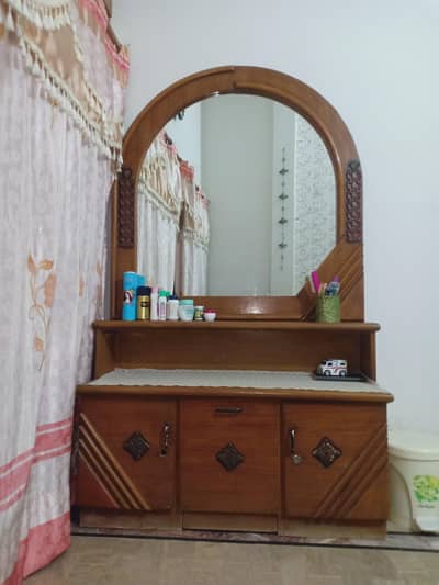 Pure wood dressing table