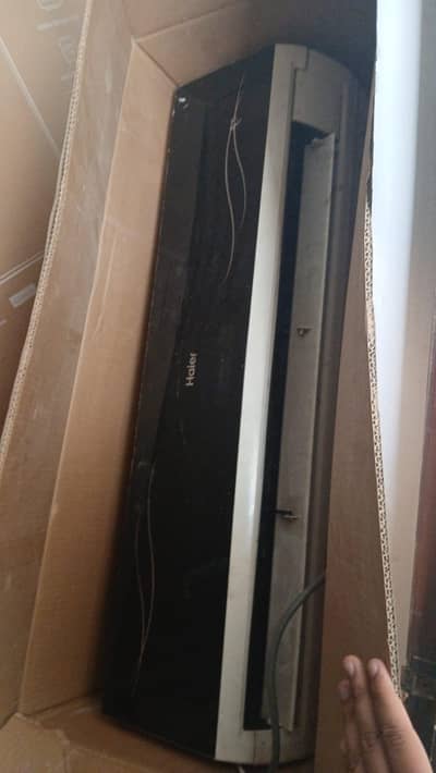 Haier 1.5 ton non inverter Ac