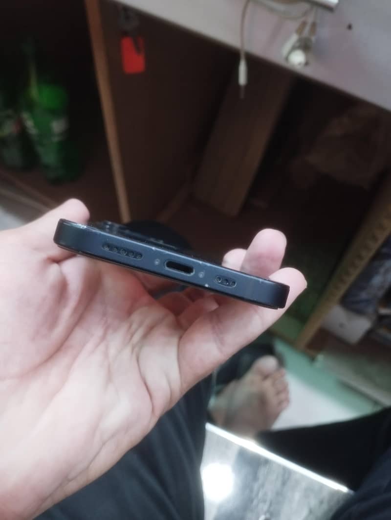 Iphone 12 4