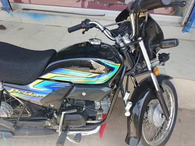 Honda 100cc very very good condition bahut hy acchi halat mein bike