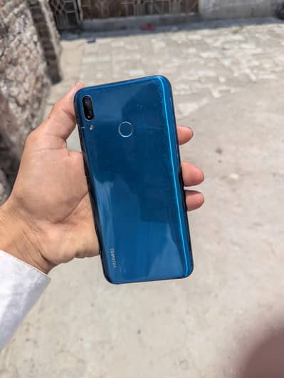 Huawei Y9