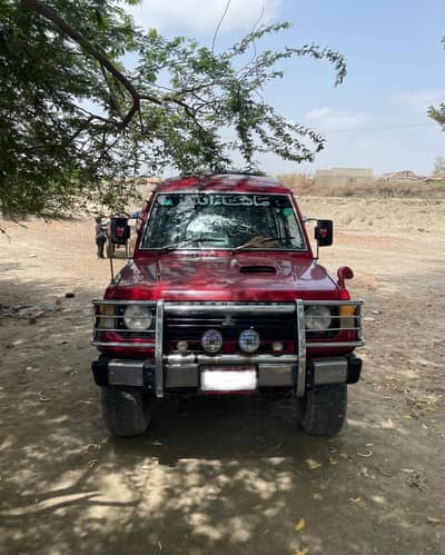 Mitsubishi Pajero 1988