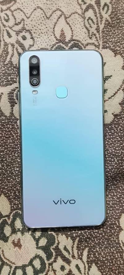 Vivo Y17
