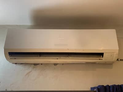 Hair 1.5 ton non inverter AC