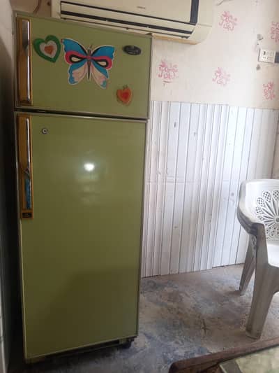 Fridge small Dawlance