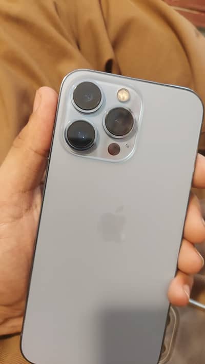Apple iPhone 13 Pro 10/10 exchange possible