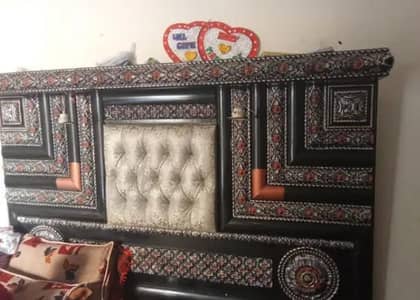 bed dressing to said tables