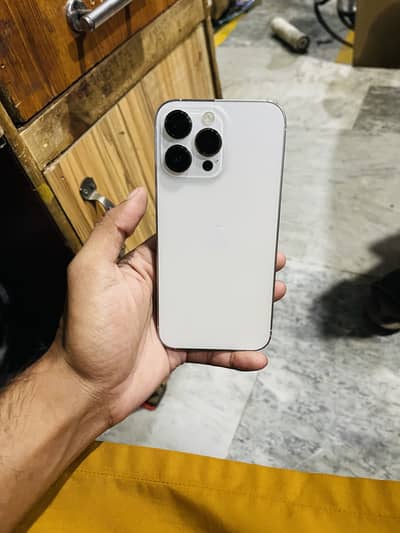 iPhone 14 Pro Max factory unlock