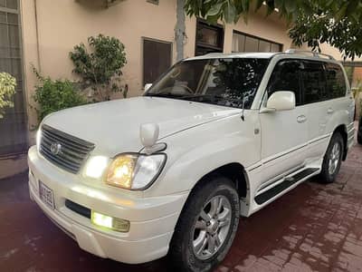Toyota Land Cruiser Cygnus 2000