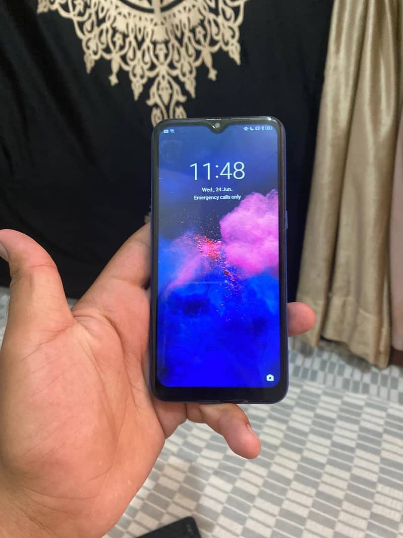 Realme C2 4