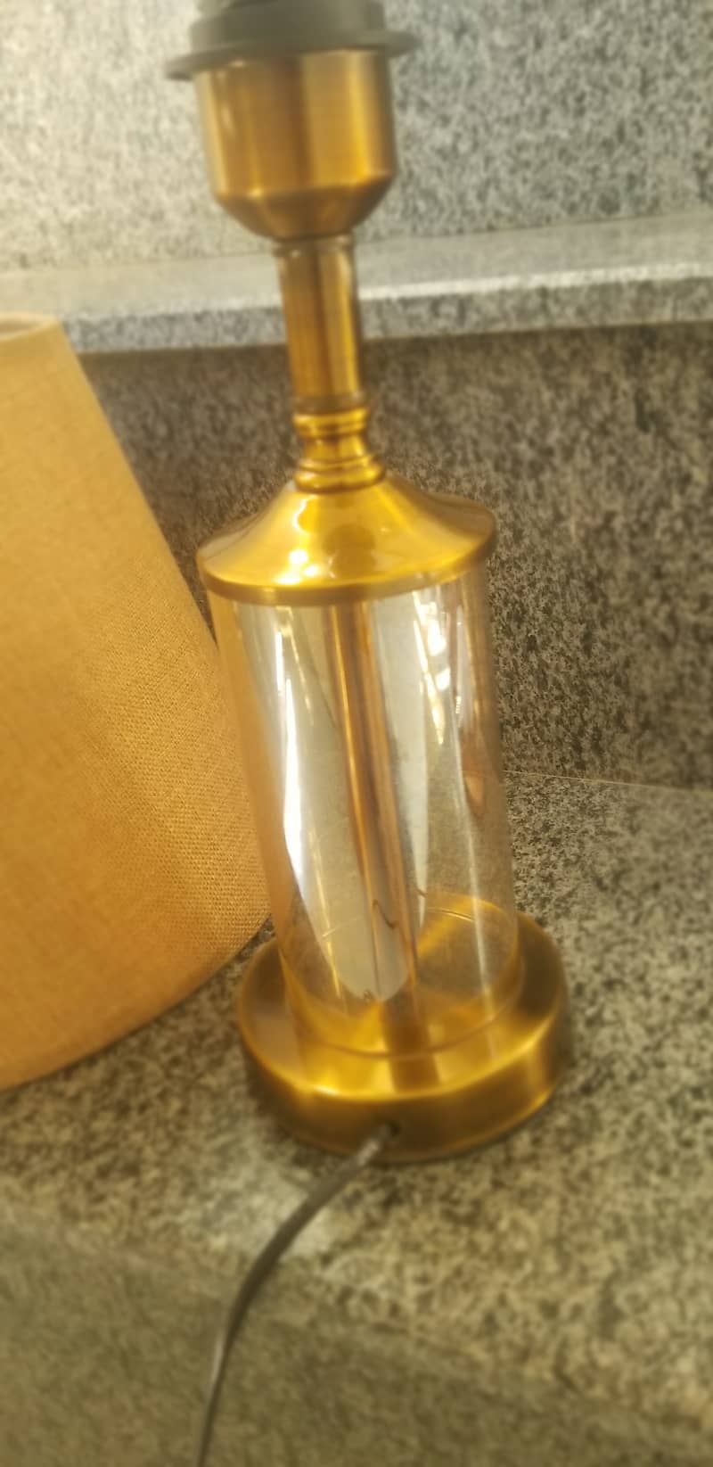 2 table lamps 3