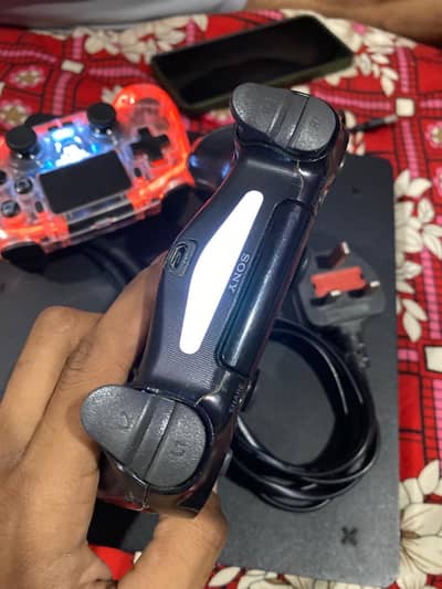 Playstation 4 slim