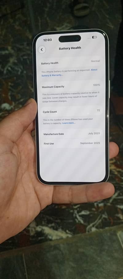 Apple iPhone 16