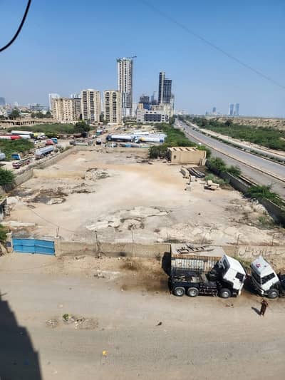 5815 Square Yards Residential Plot For sale In Karachi