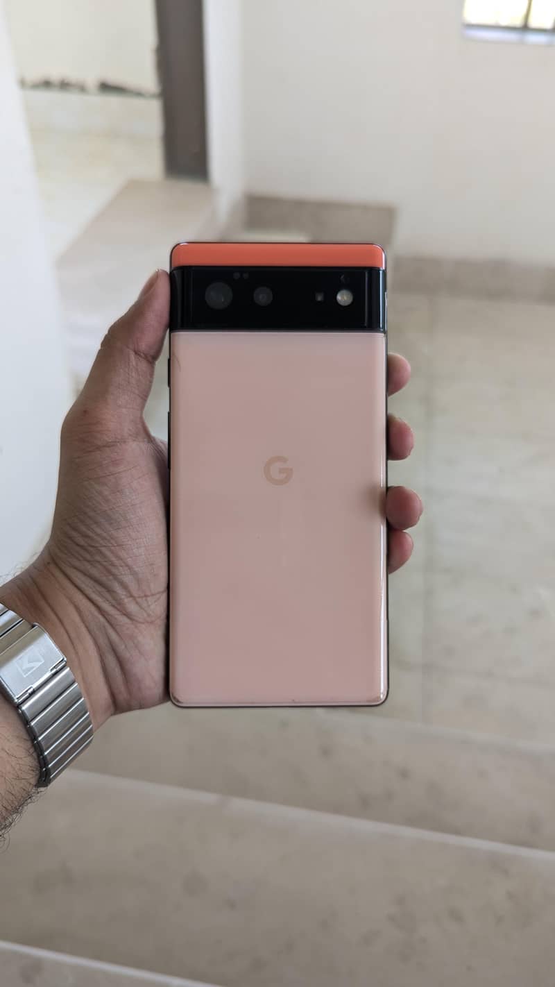Google Pixel 6 Mint Condition 1