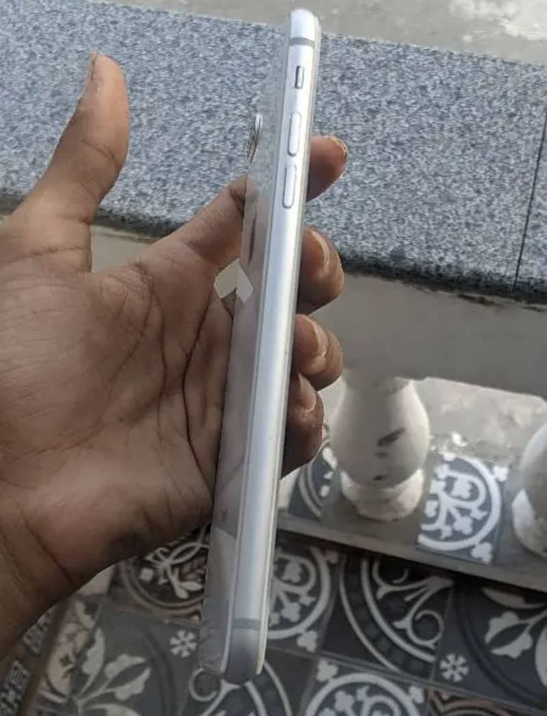 iPhone 8plus pta approved 3