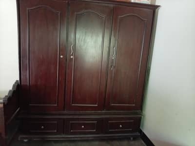 large coubord in very well condition only need to polish it