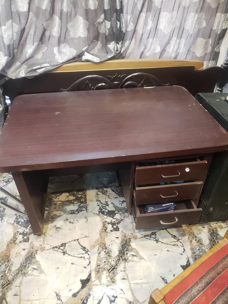 Office table 1