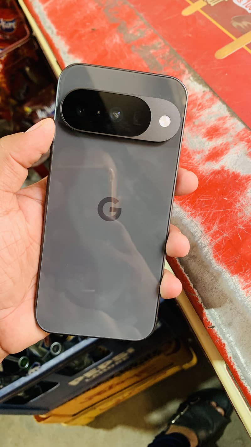 Google Pixel 10 3