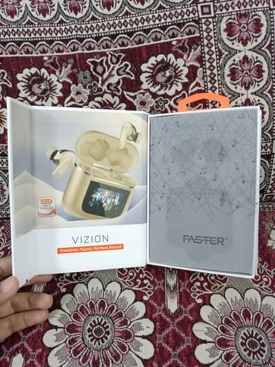 Faster Vizion Wireless Earphones - Excellent Condition