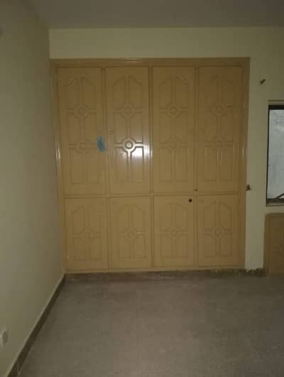 G11/3 ibne sina road D type flat For Rent second floor family bachelor's Job person