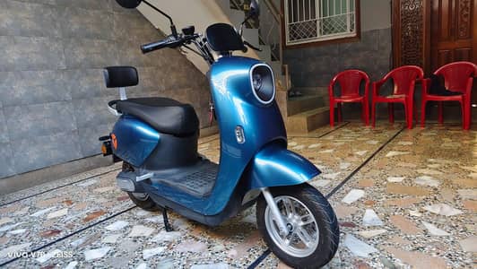 Yadea m3 electric scooty