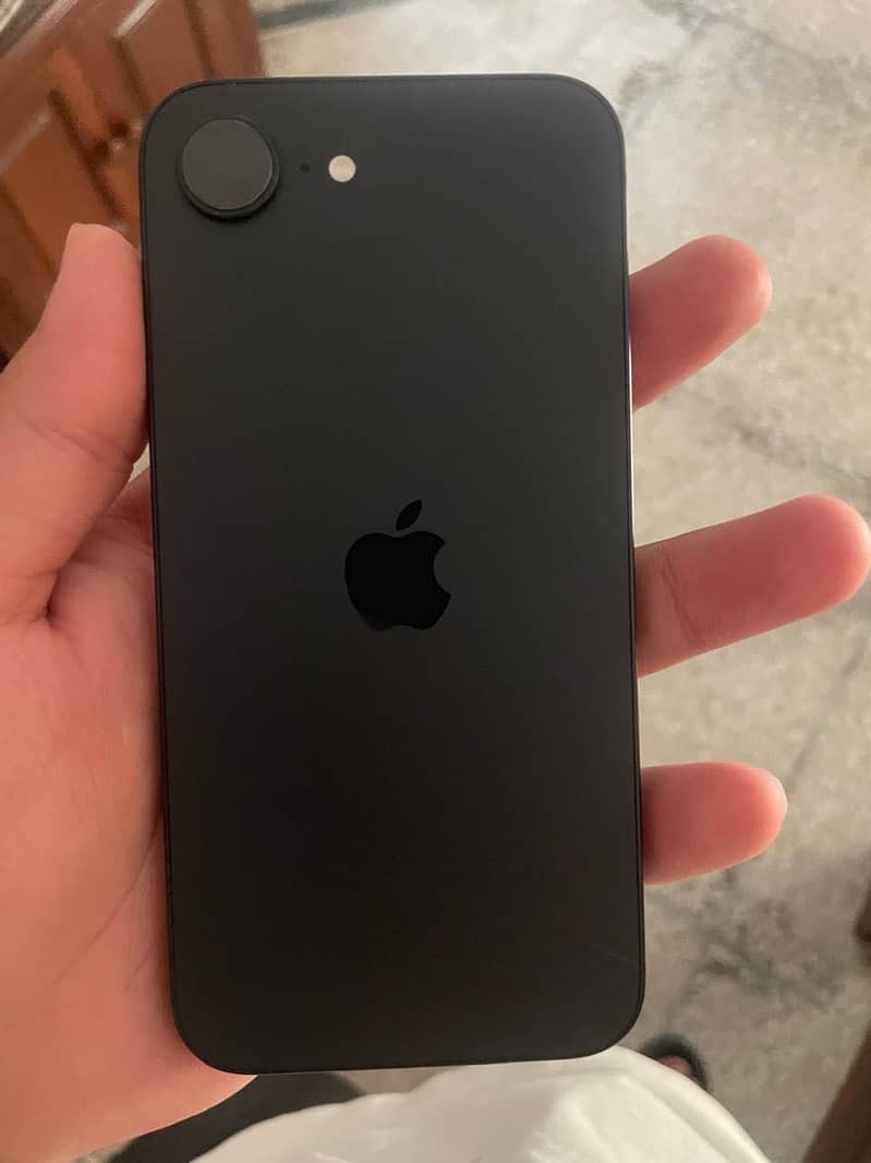 Iphone 16 e 0