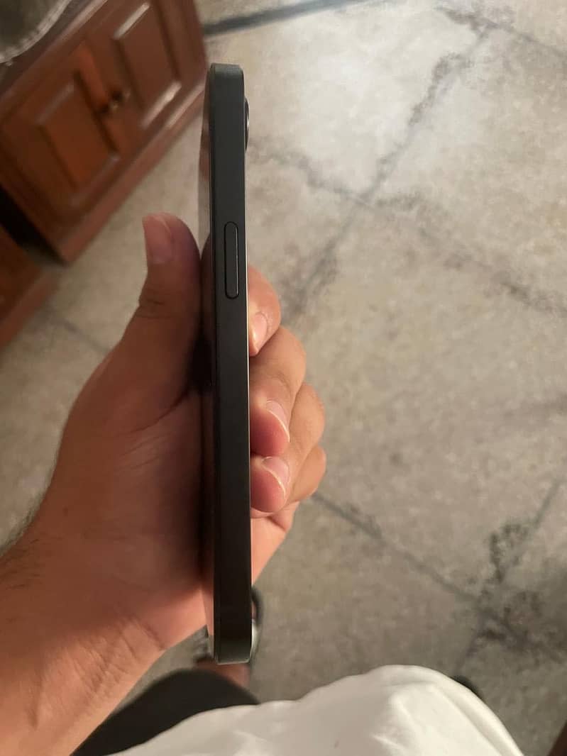Iphone 16 e 3