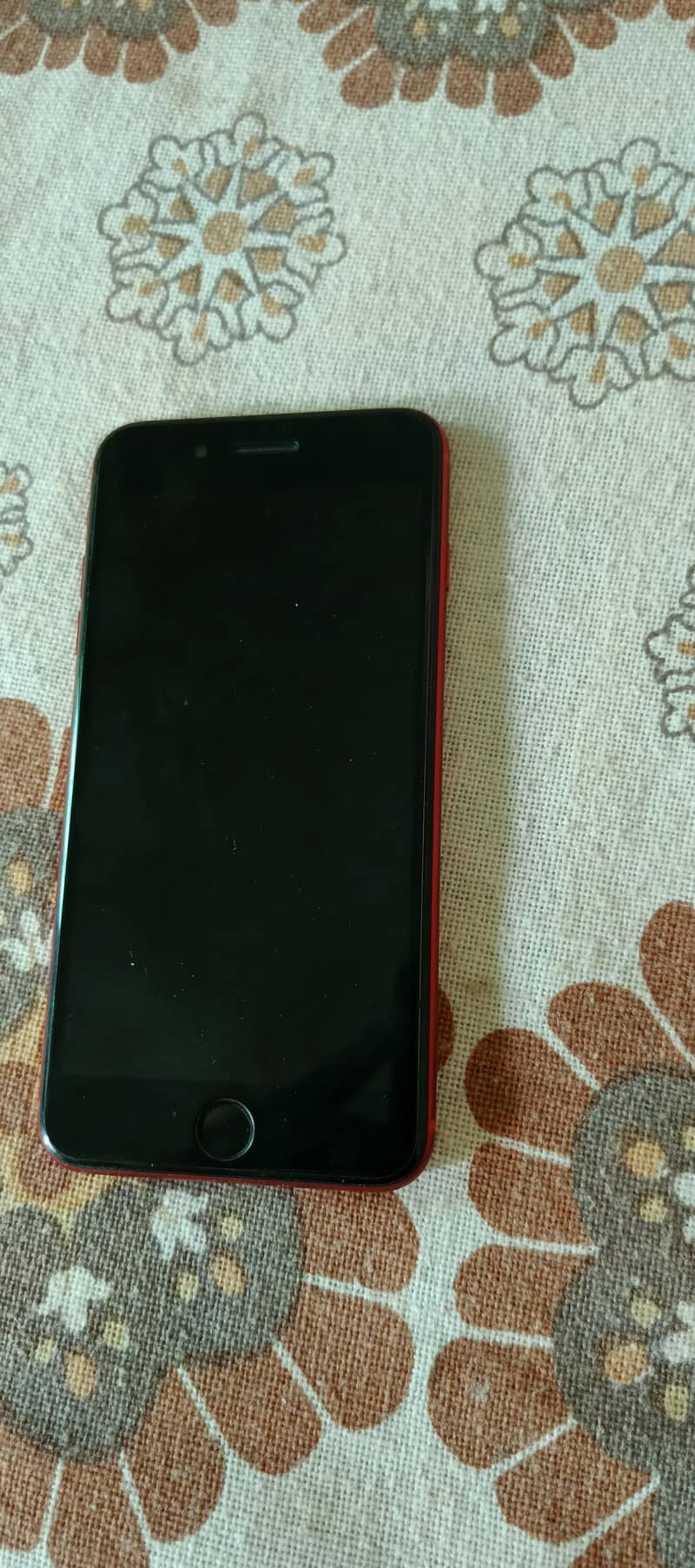 Apple iPhone 8 Plus 1