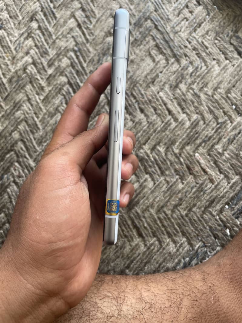 Google Pixel 7a 2