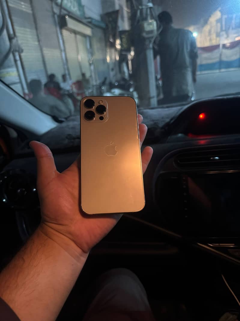 Apple iPhone 12 Pro Max 2