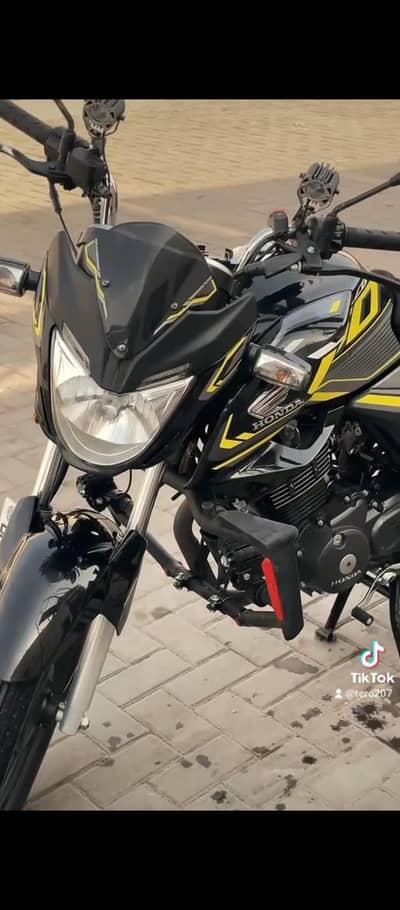 Honda cb 150 brand new bike hai.
