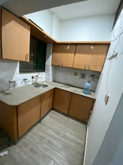 three bed dd first floor apartment for rent in johar