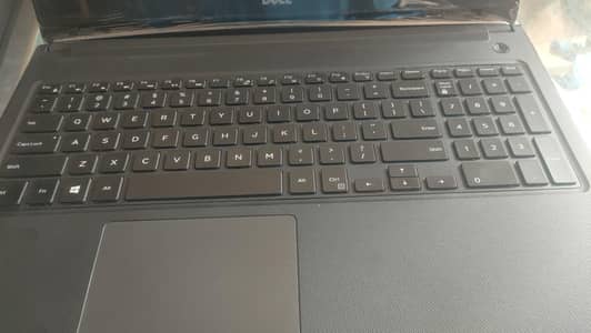i7 7 gen 8 gb ram 256 ssd hard full size display