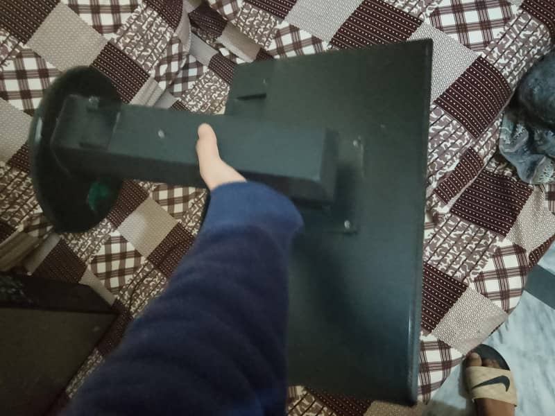 monitor 1