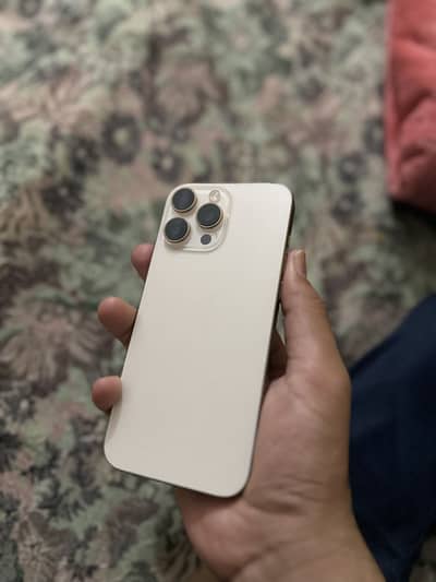 Apple iPhone 16 Pro Max
