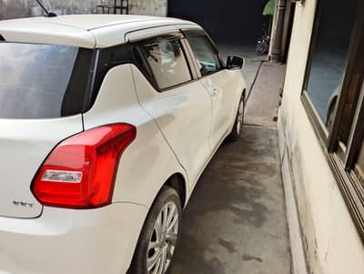 Suzuki swift gl vvt
