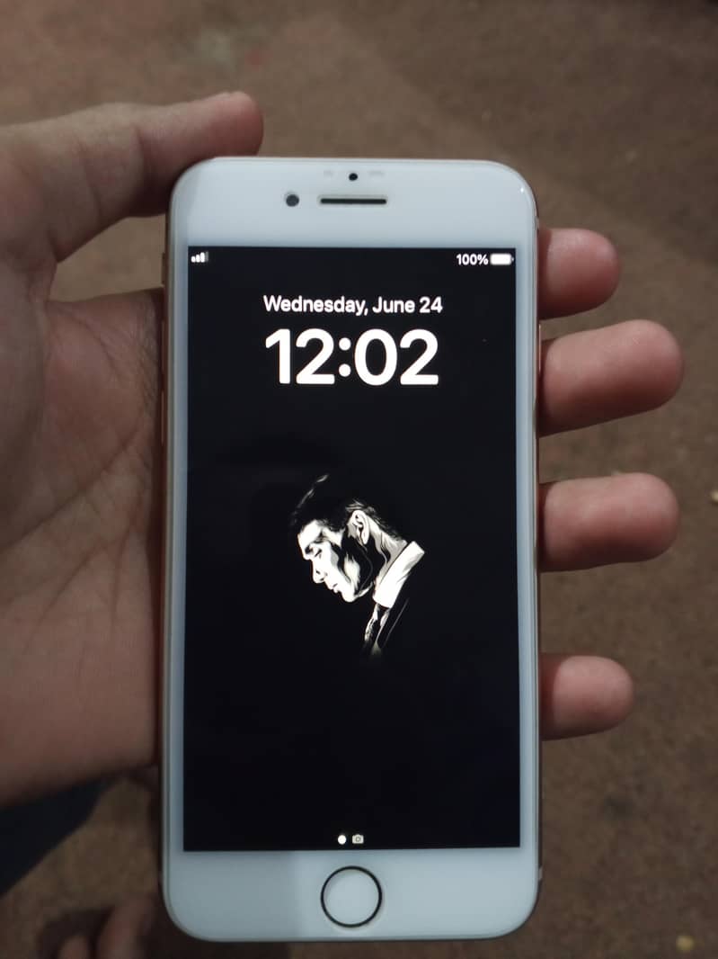 Apple iPhone 8 1