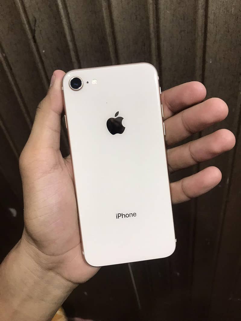 Apple iPhone 8 3