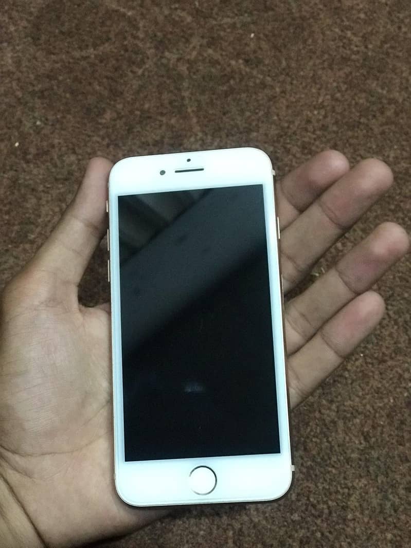 Apple iPhone 8 5