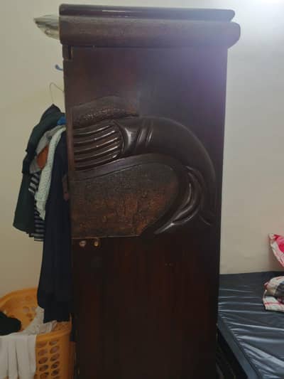 Single Wardrobe/ Dresser/ Cupboard for sale