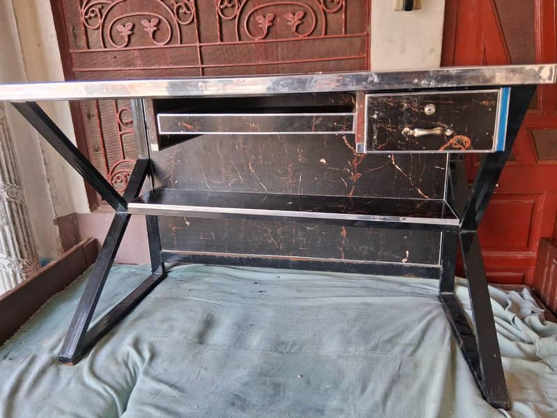 k style computer table 1