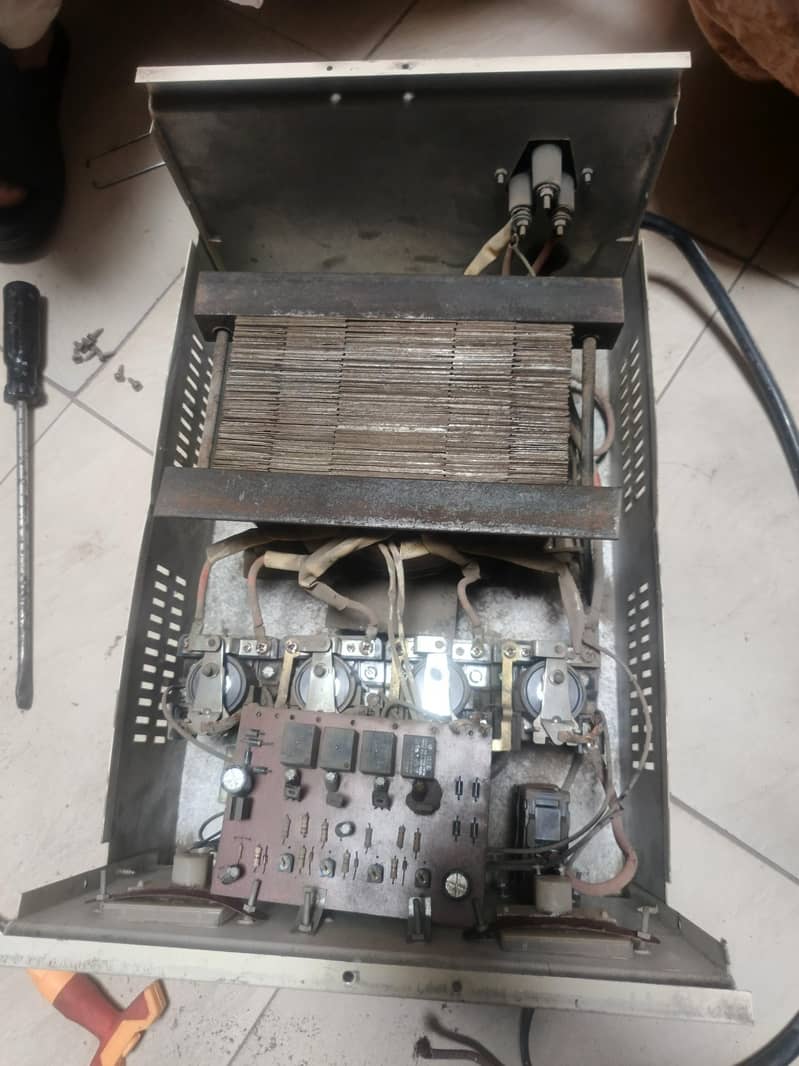 universal Automatic Voltage Stabilizer 5