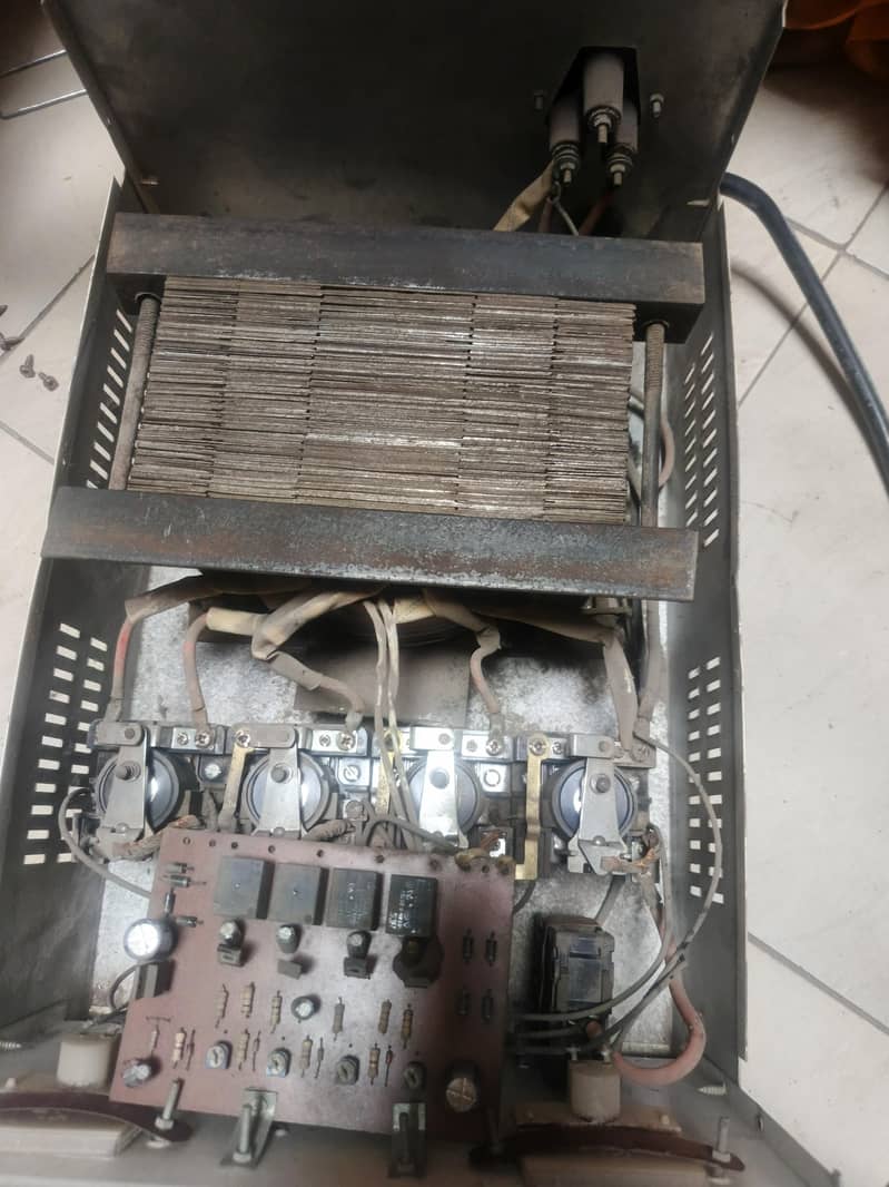 universal Automatic Voltage Stabilizer 6
