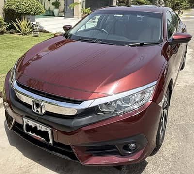 Honda Civic 2018 UG Full Option - Burgundy Color