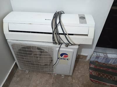 1.5 tons Gree (non invertor) AC