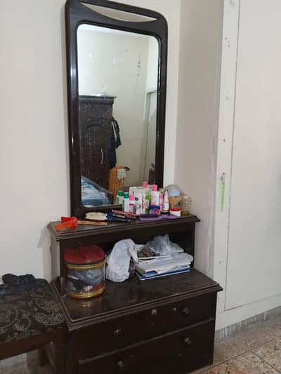 Dressing table for sale